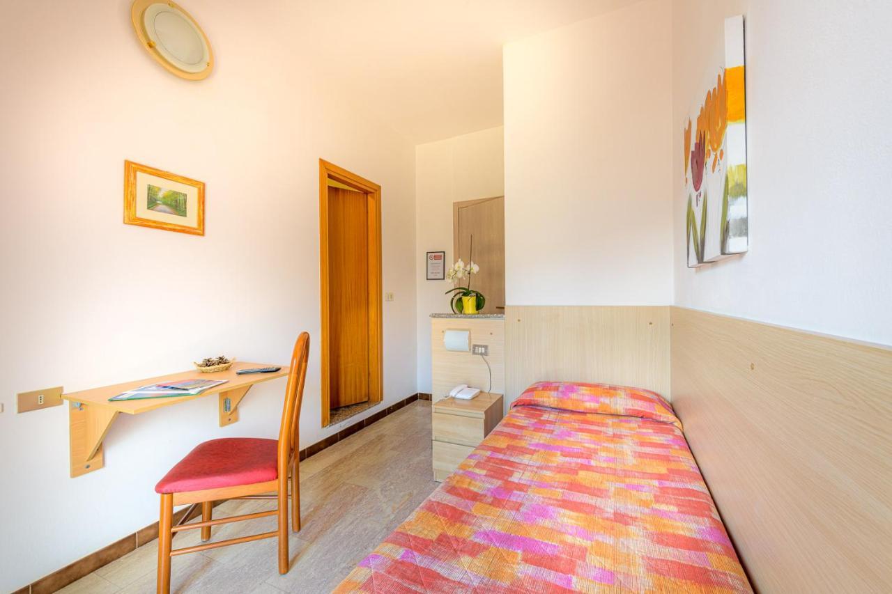 Hotel La Rotonda ตีราโน ภายนอก รูปภาพ